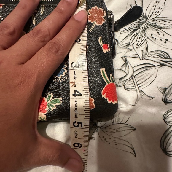 Coach Wallet - Picture 9 of 10